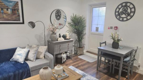 Immaculate Garden flat